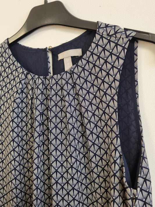 H&M Ermeløs kjole - M