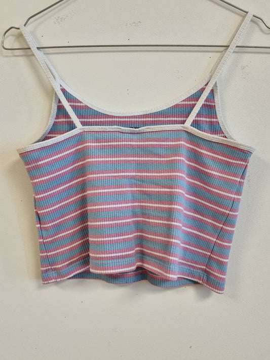 FB Sister Crop top - L