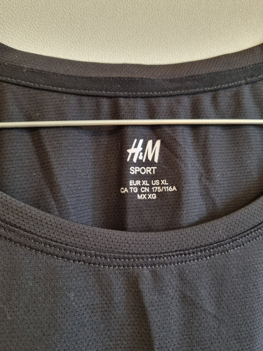H&M trenings t-skjorte - XL