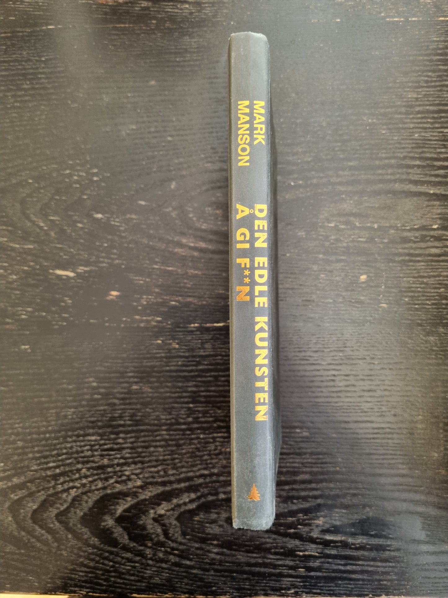 Den edle kunsten å gi f**n – Mark Manson
