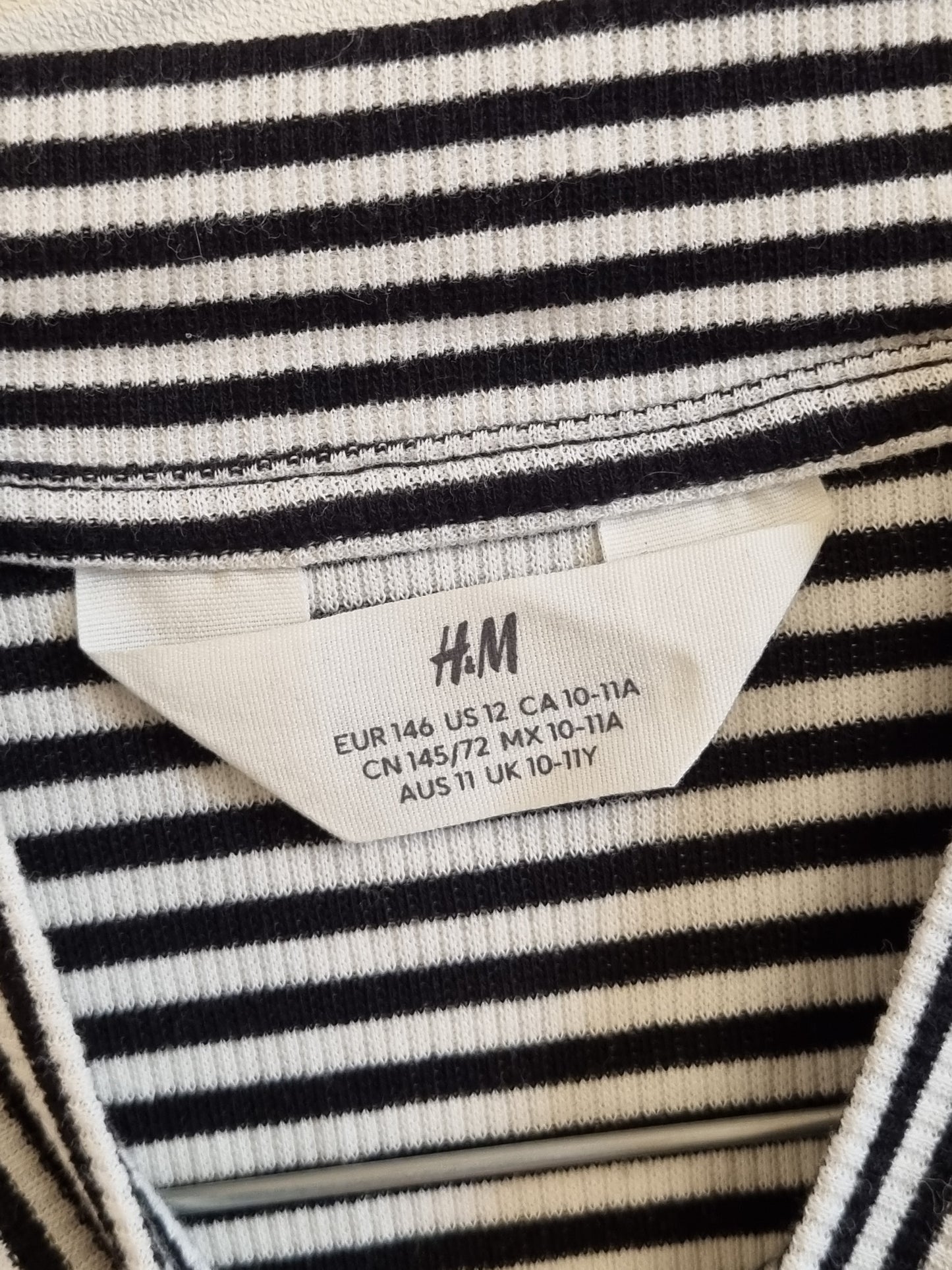 H&M trøye - 146