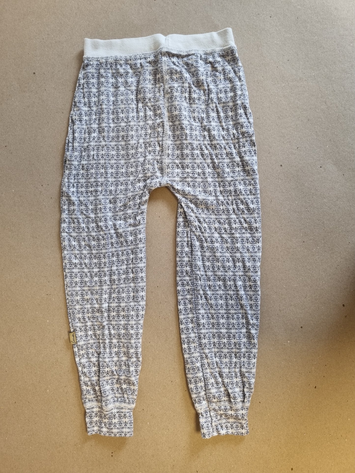 Lilleba todelt pysjamas – 110/116