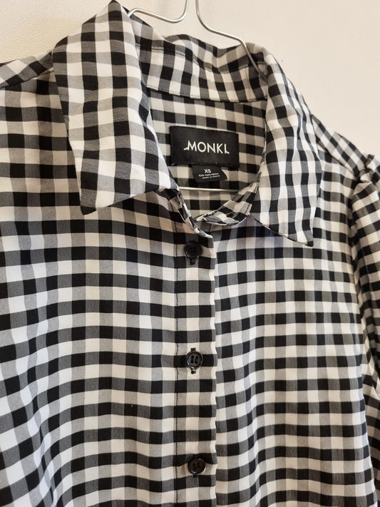Monki bluse - XS