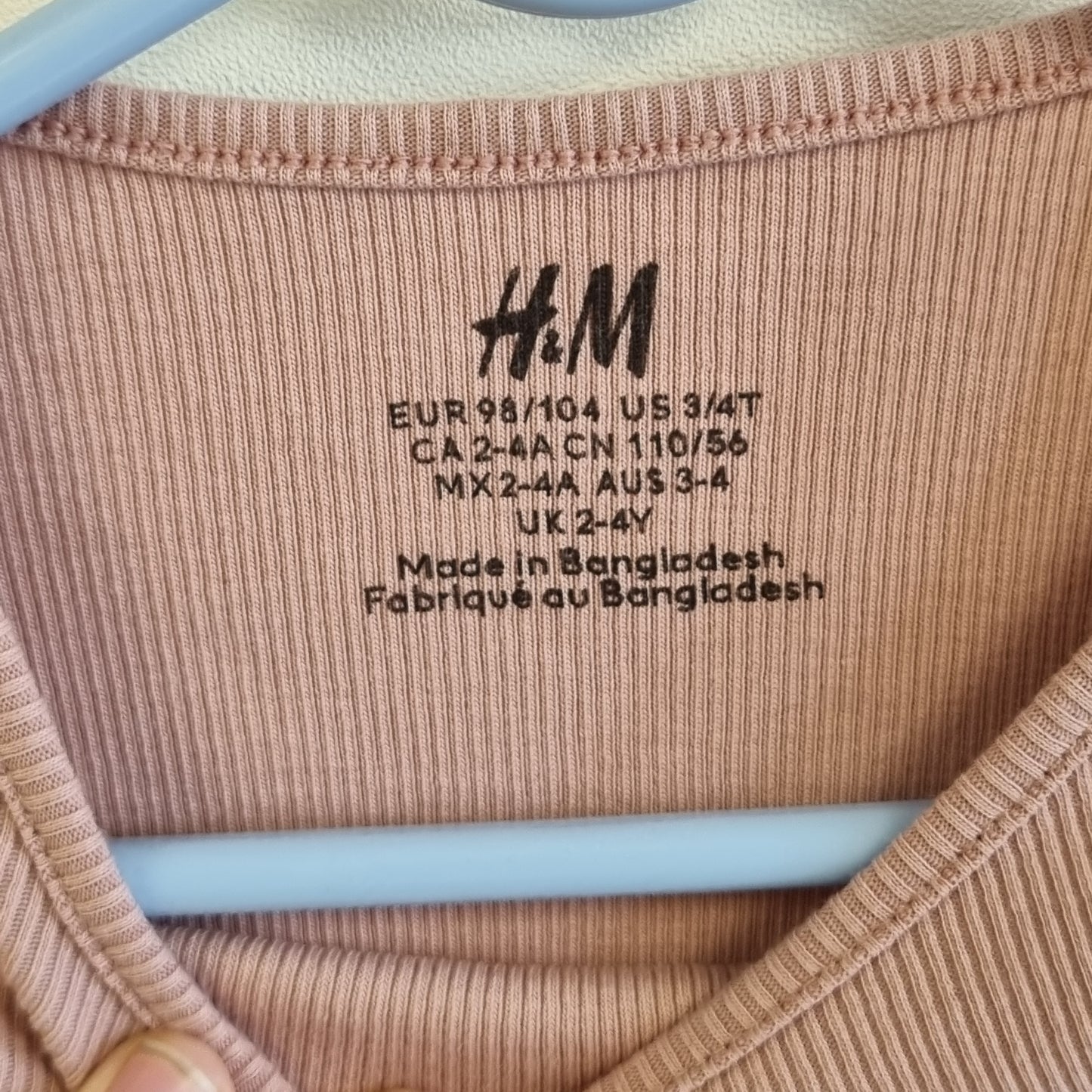 Rosa ribbet trøye/ H&M - 98/104