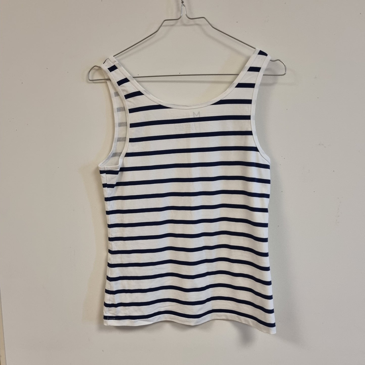 Hvit og mørkeblå stripet singlet - M