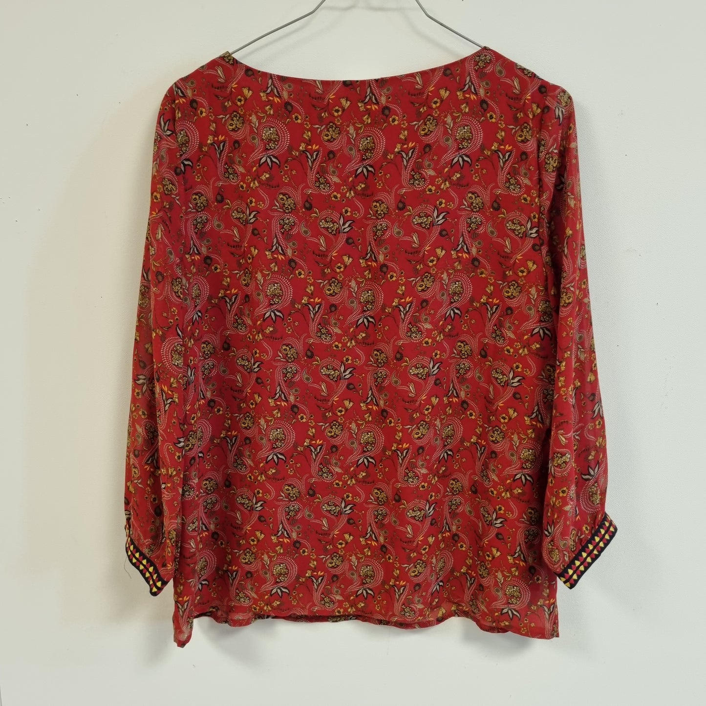 Rød mønstret bluse - 38