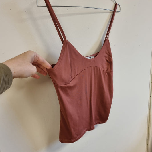 Terrakottafarget singlet med V-hals - M