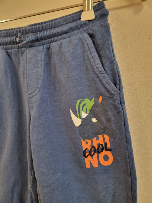 Blå joggebukse med neshornmotiv - 122