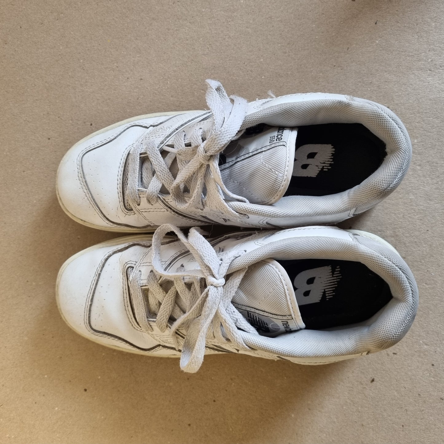 Hvite New Balance 550 sneakers - 38,5