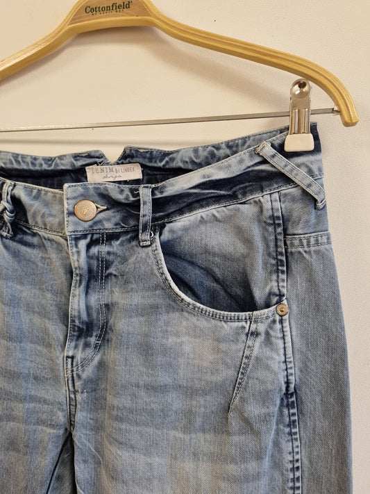 Lyseblå jeans / Relaxed fit - 38