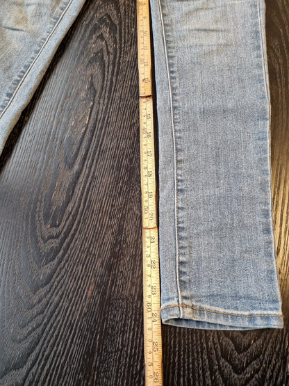 Levis 720 - 140