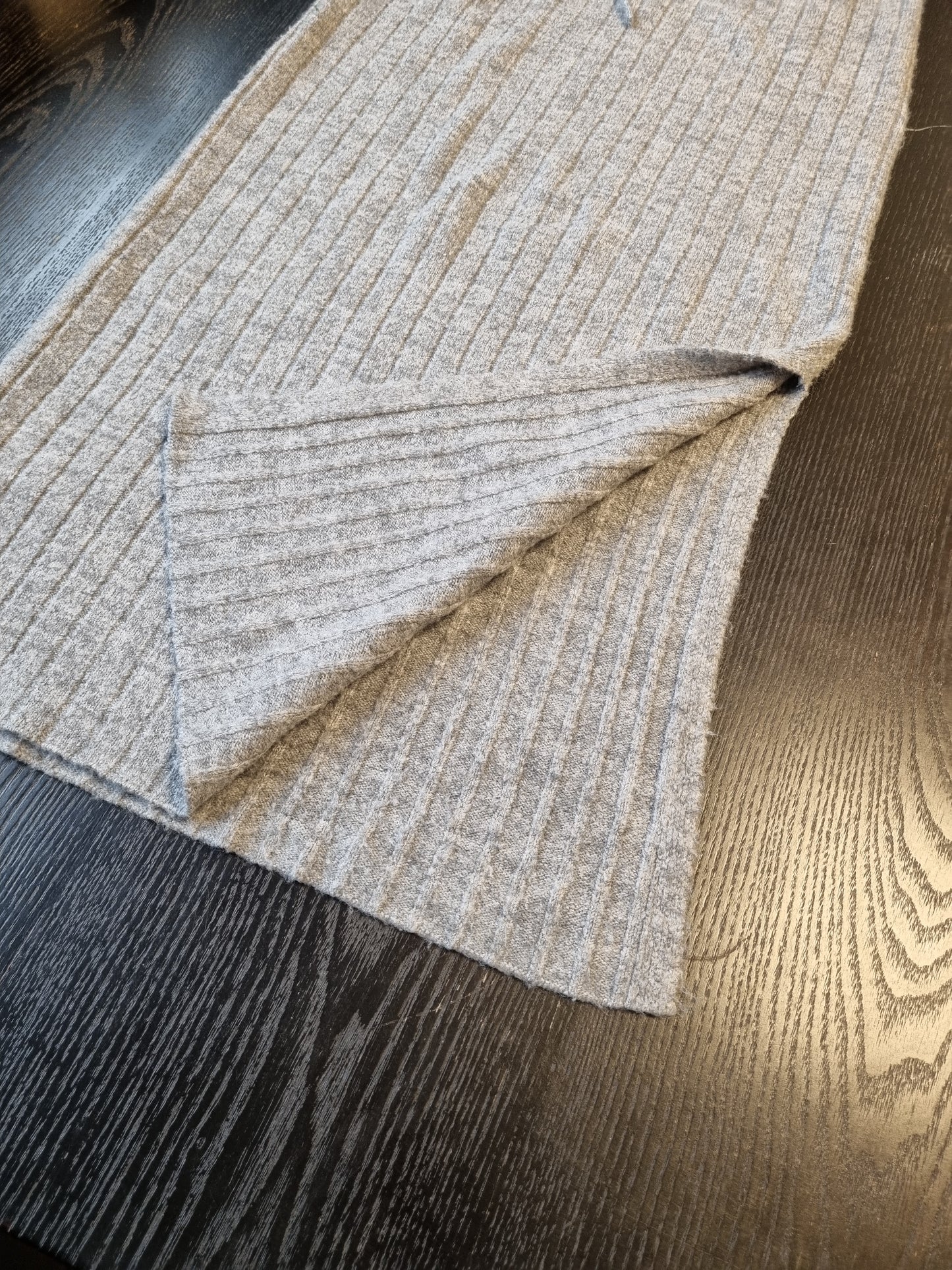 Ribbestrikket skjørt