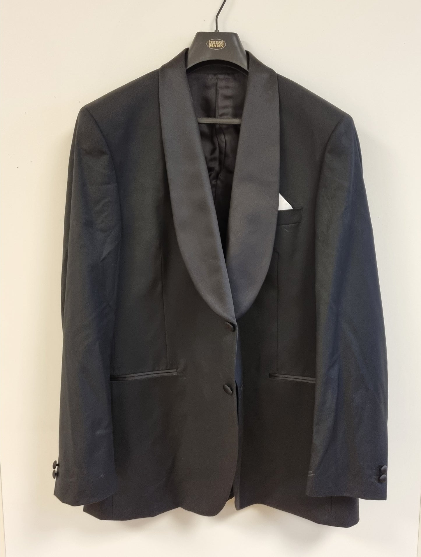 Batistini smoking / tuxedo (XL-40/32)