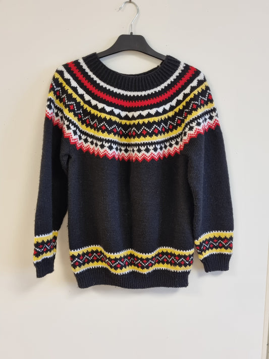 Ny hjemmestrikket genser - M/L