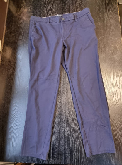 Chinos - W34/L32