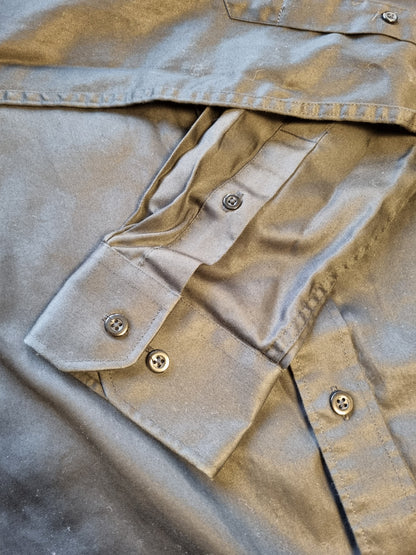 Svart dresskjorte - M