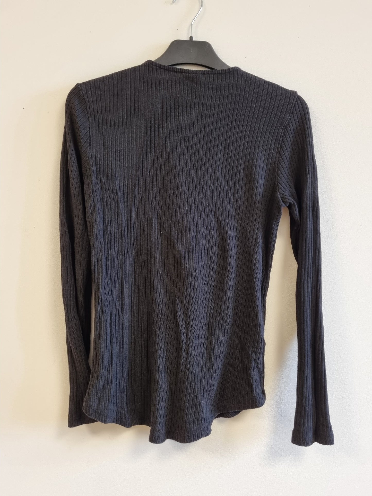 Ribbestrikket genser - L