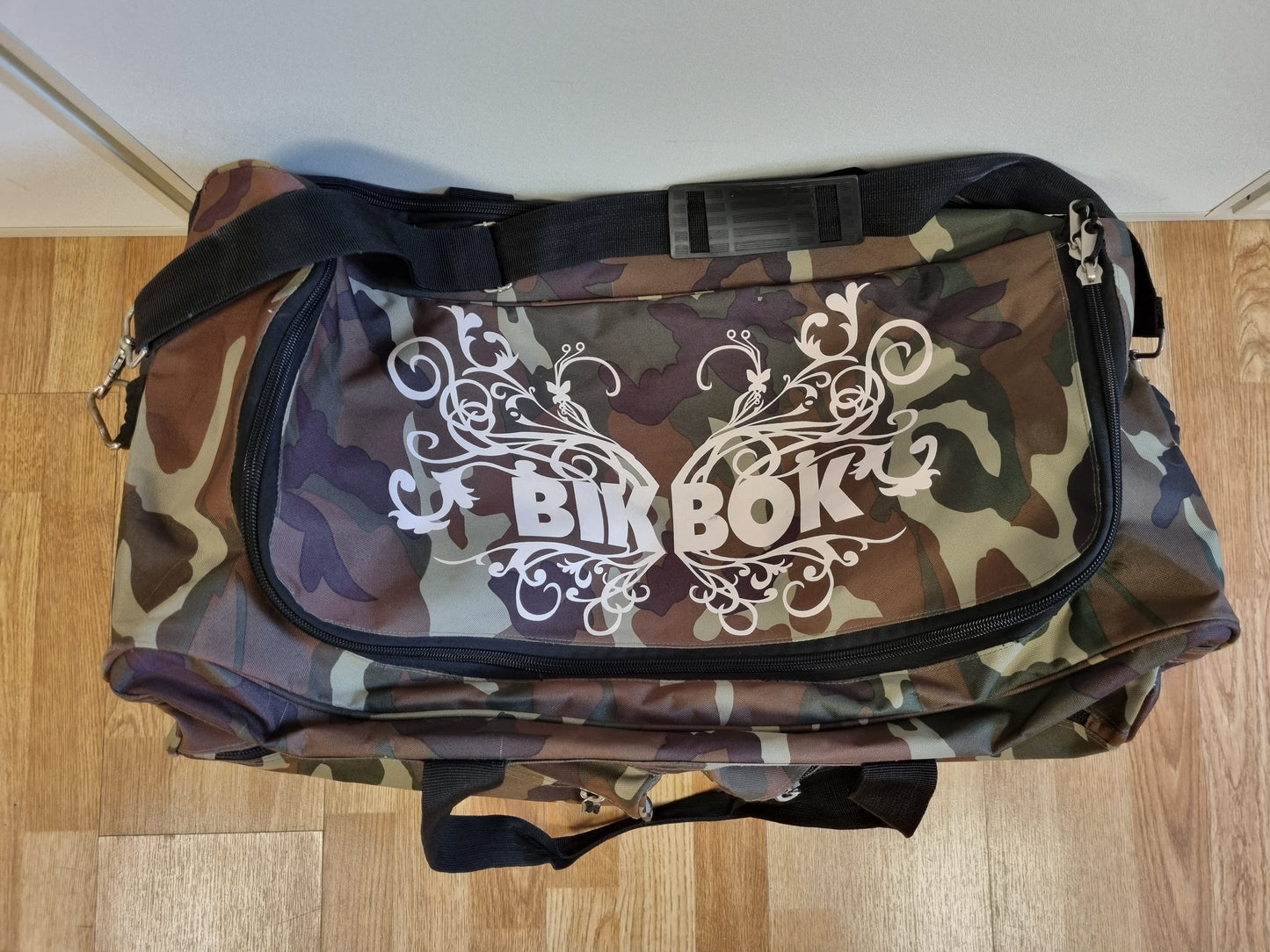 Retro trillebag fra BikBok