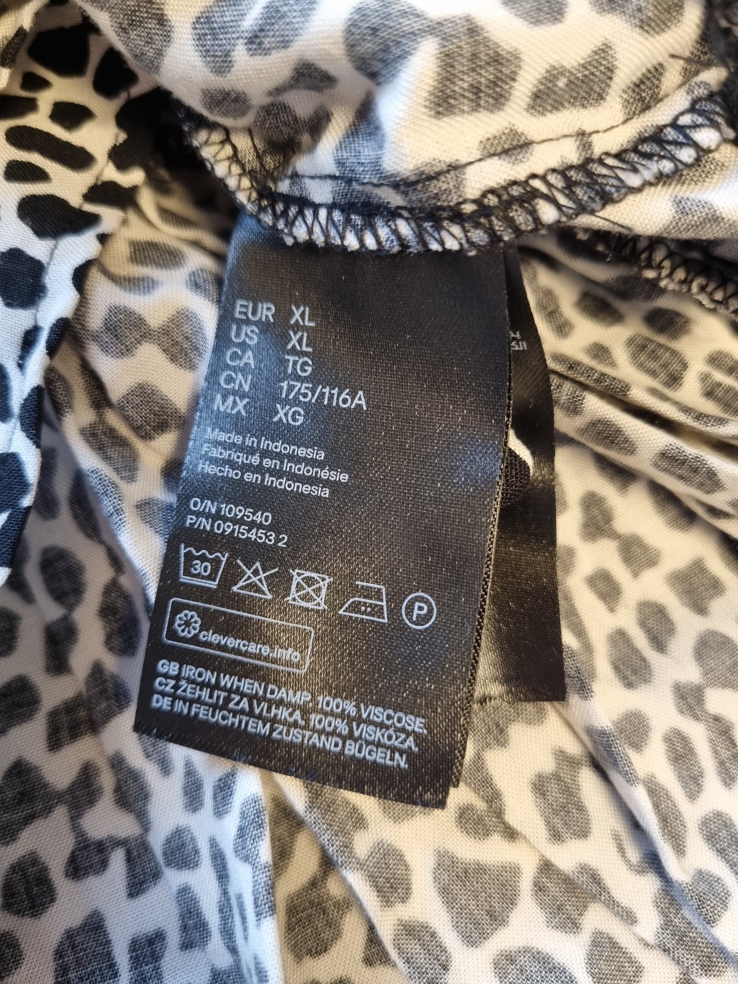 H&M Leopardmønstret kjole - XL