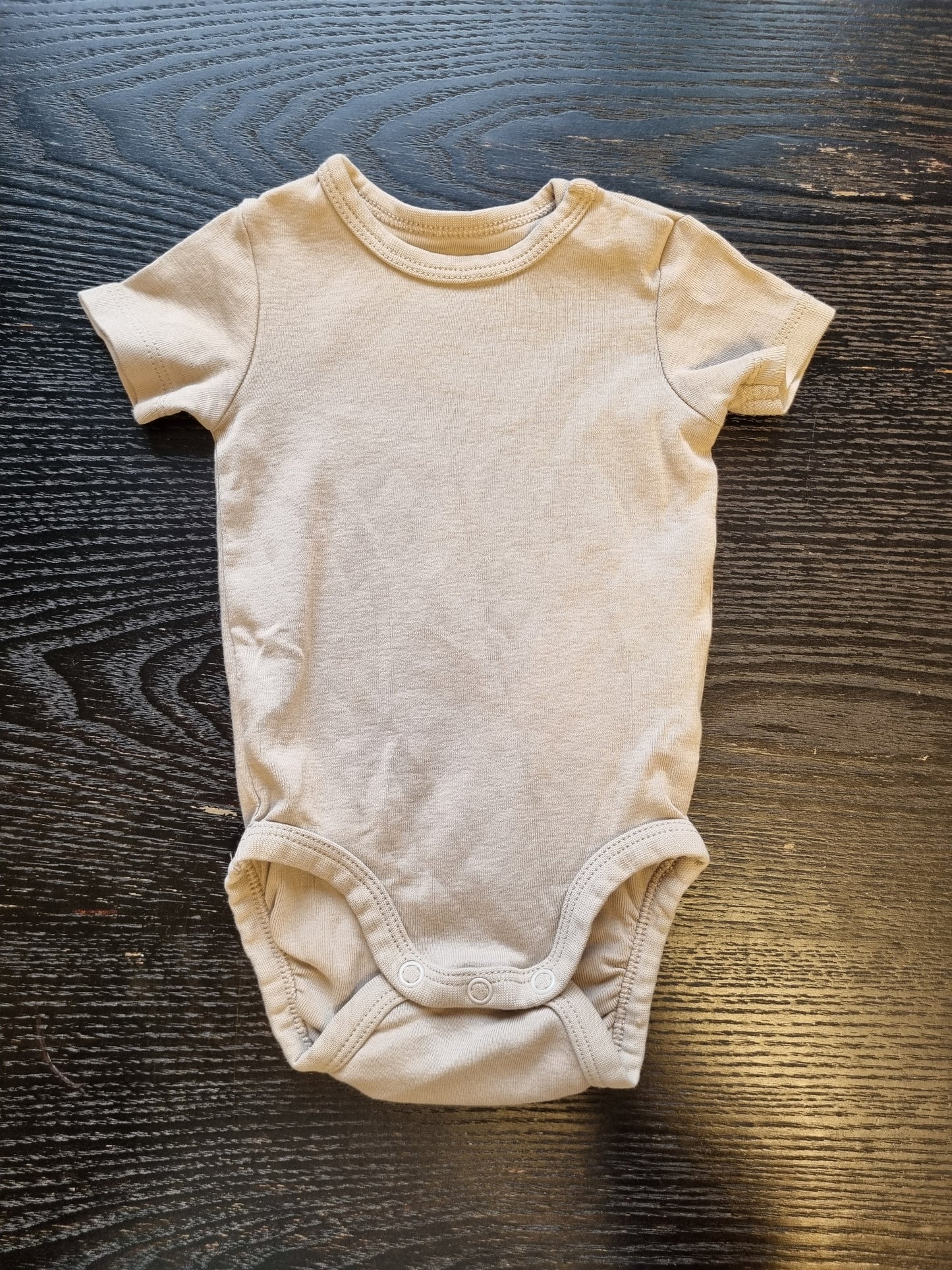 Kortermet body - 62