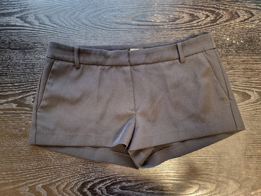 Shorts - M