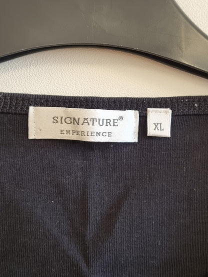 Svart t-skjorte - XL
