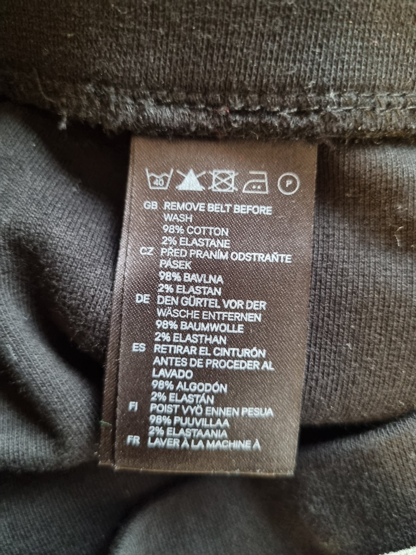 H&M Blyantskjørt - M