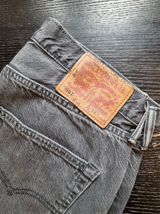 Levi's 501 - W32 (M)