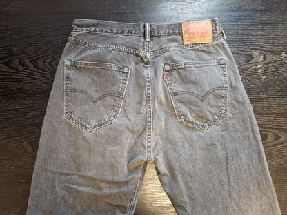 Levi's 501 - W32 (M)