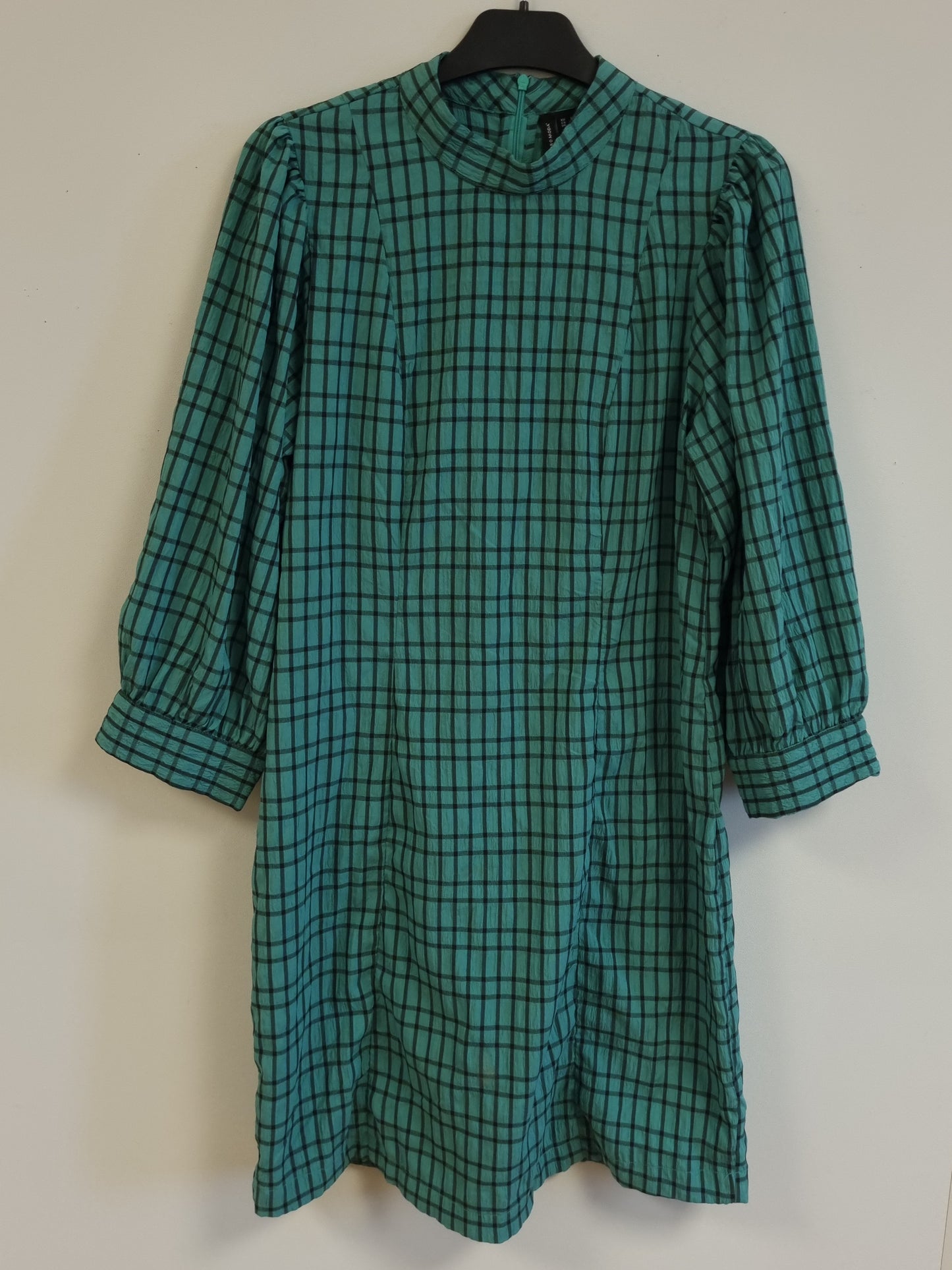 Vero Moda rutet kjole - L