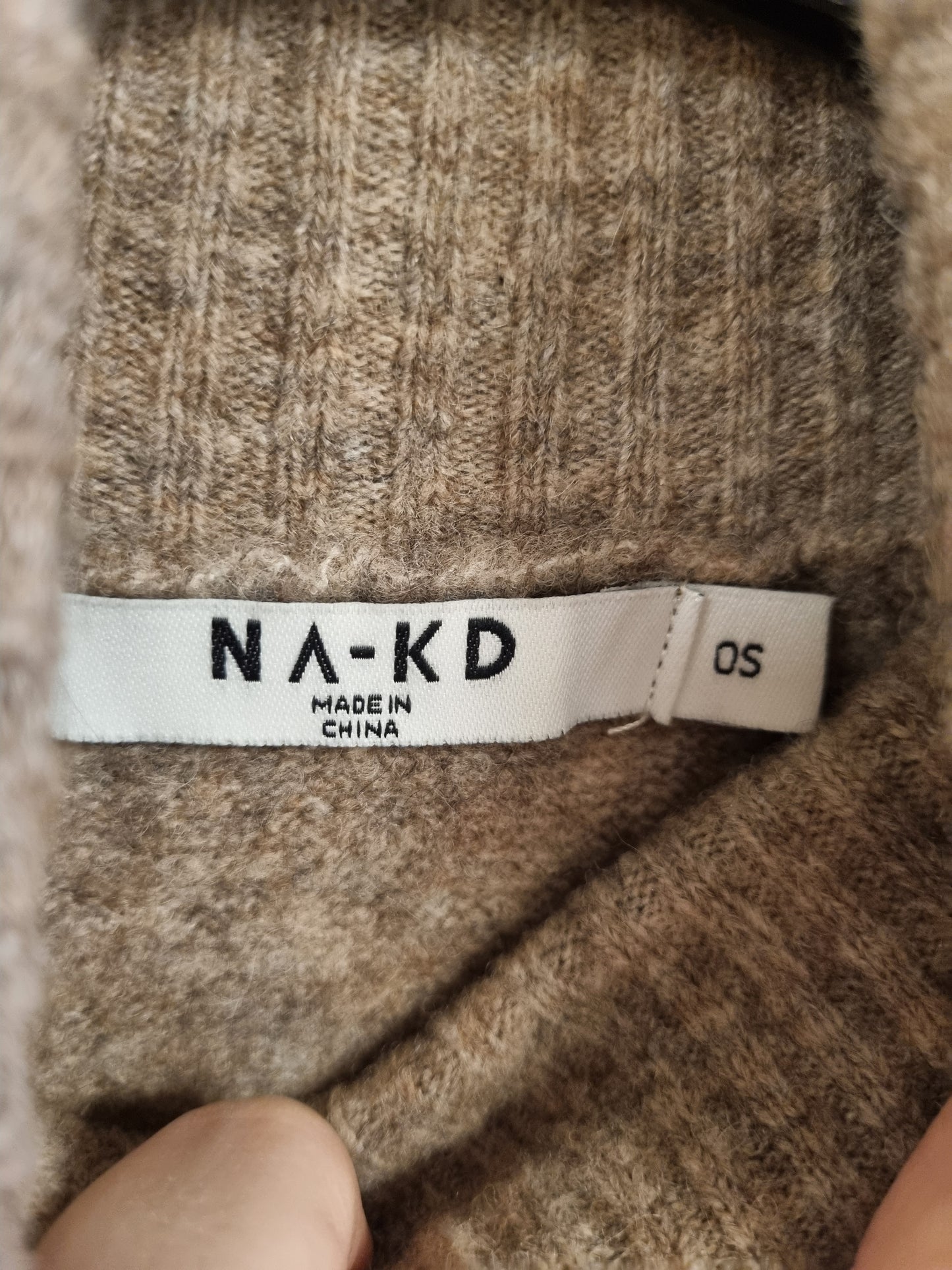NA-KD Halsvarmer