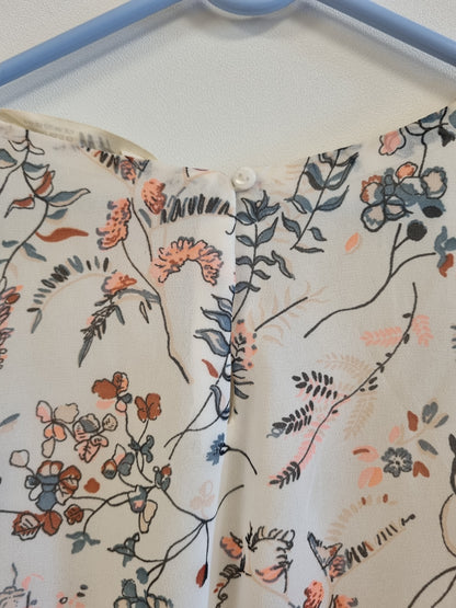 Lys kjole med blomsterprint - 146/152