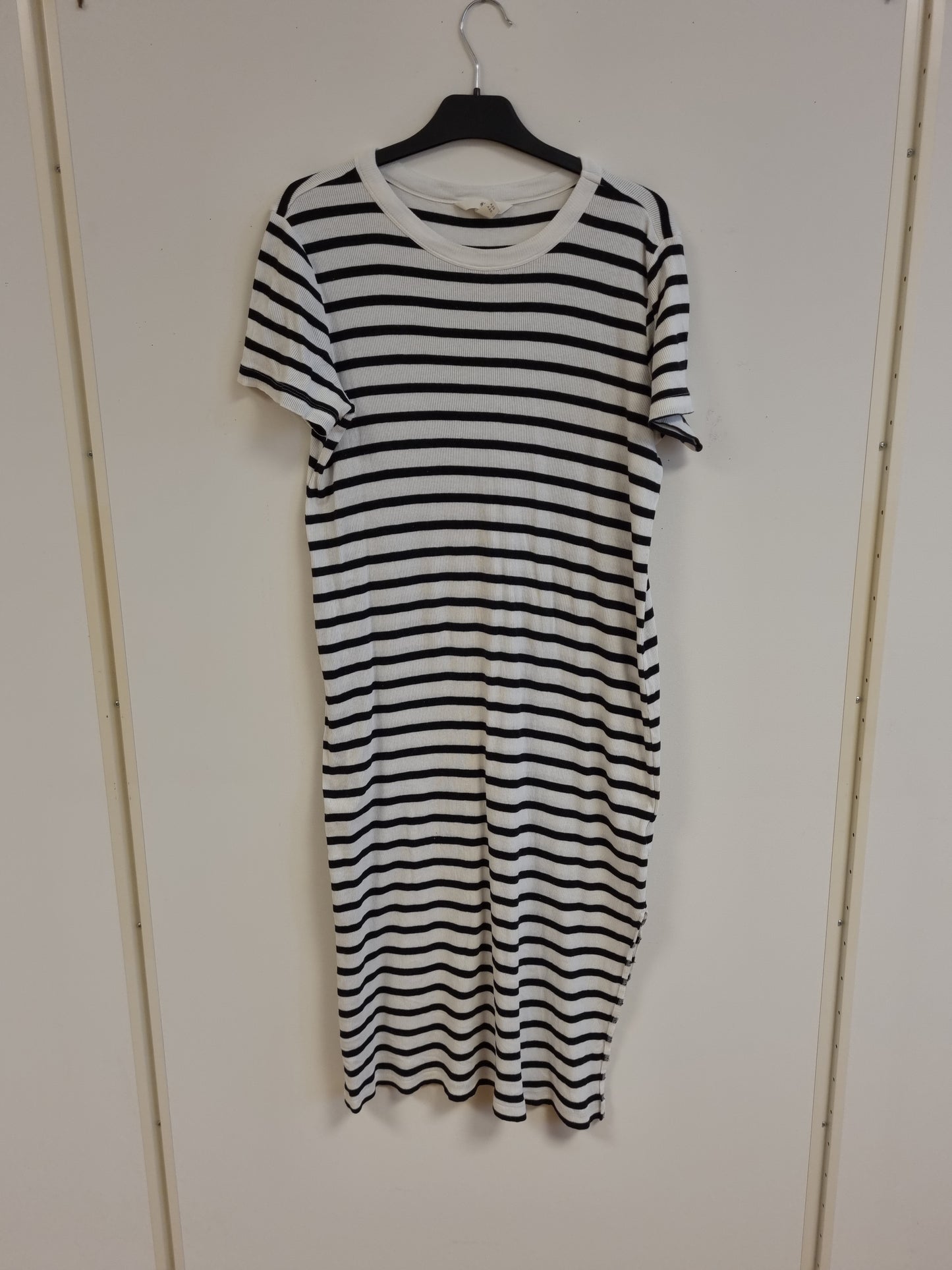 H&M Stripet kjole - M