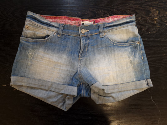 Gina Tricot denimshorts - S