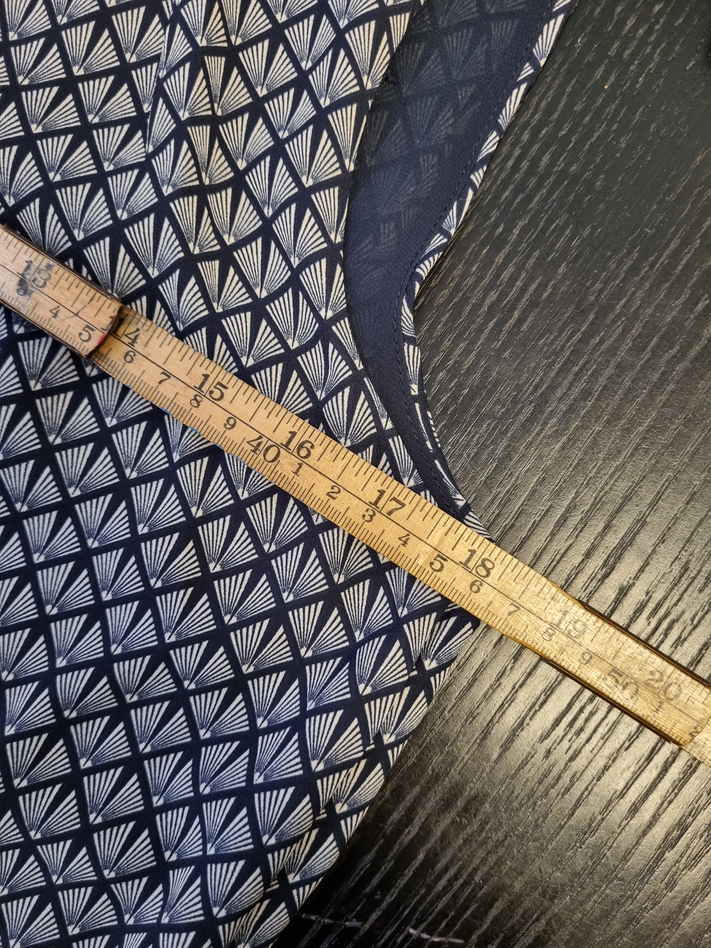 H&M Ermeløs kjole - M