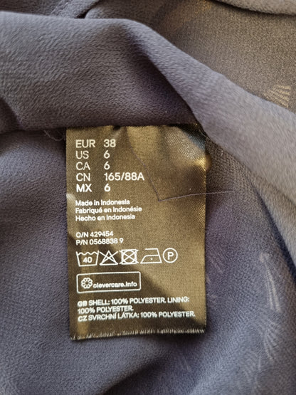 H&M Ermeløs kjole - M