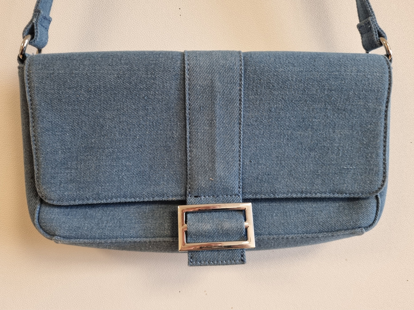Blå denim veske