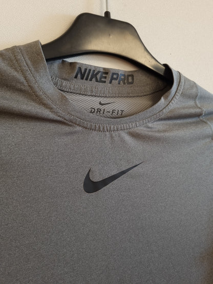 Nike Pro treningstopp - S