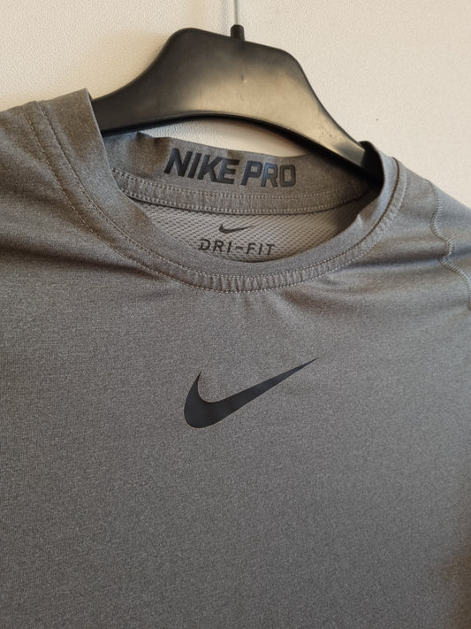 Nike Pro treningstopp - S
