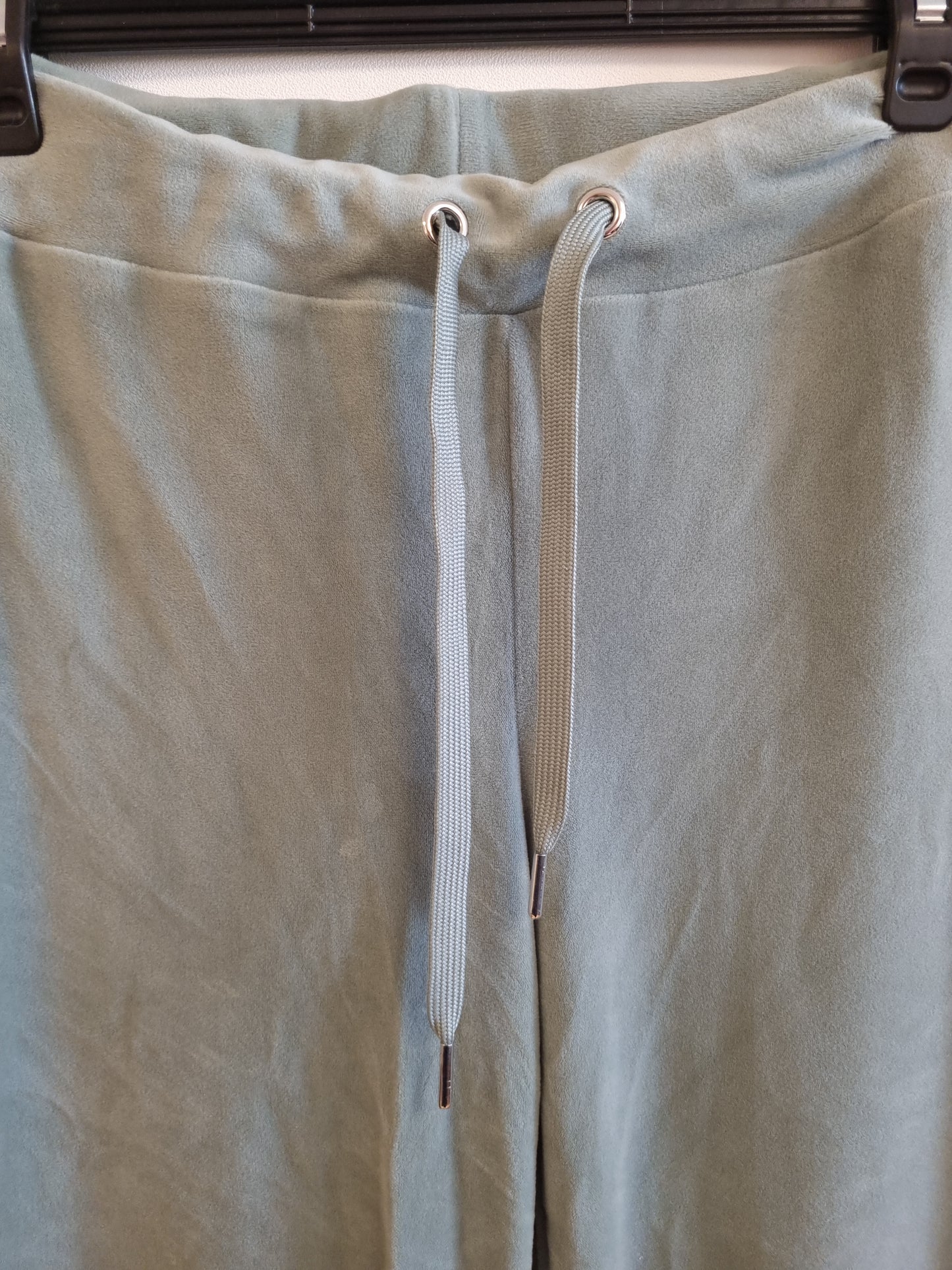 Gina Tricot velourbukse - XS