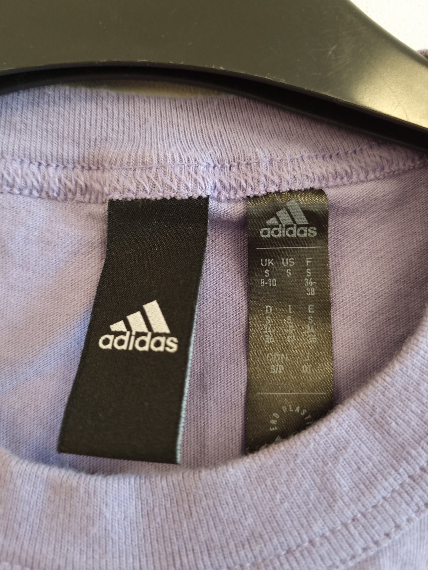Adidas crop top - S