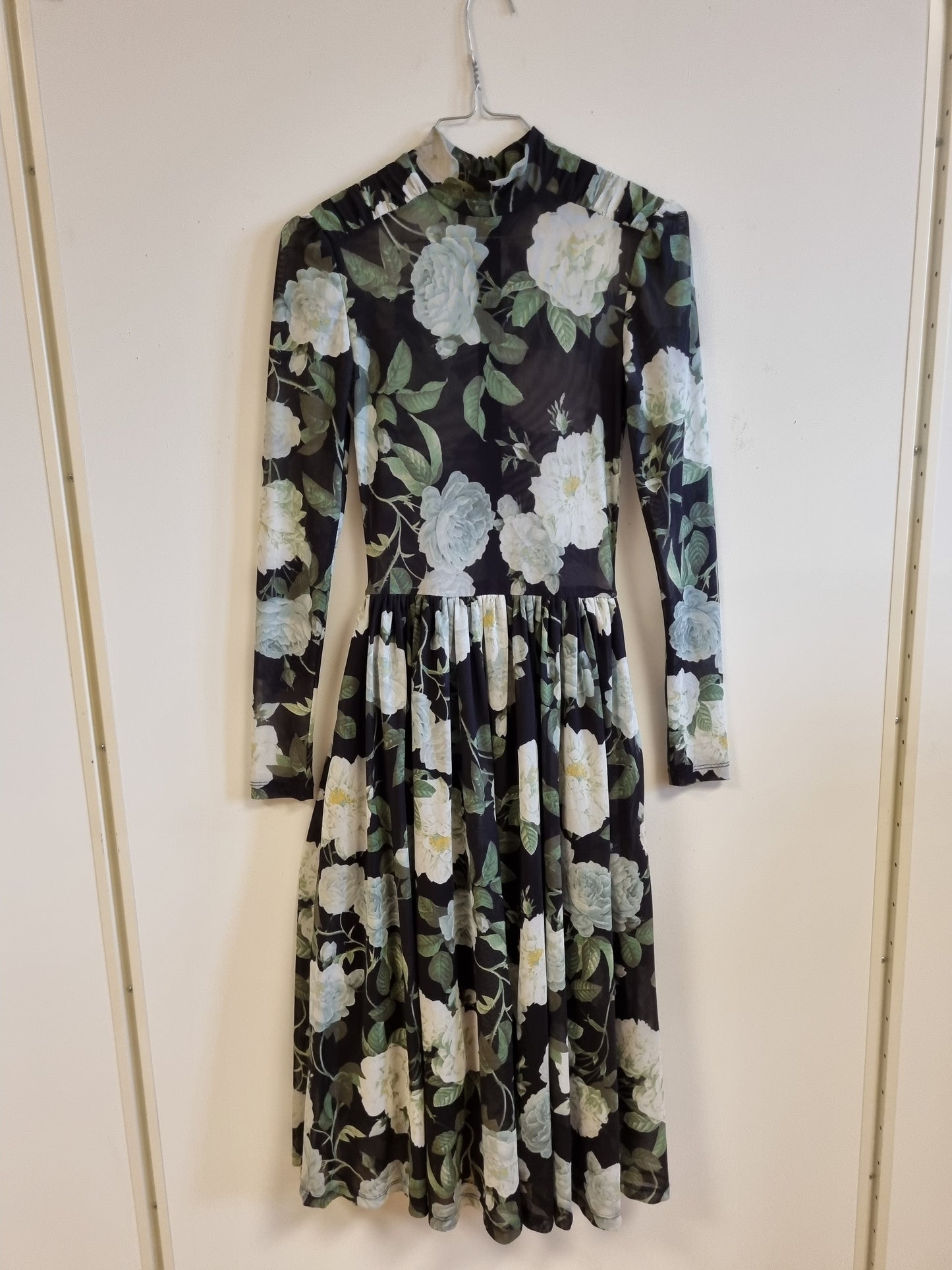 Bik Bok blomstret kjole - XS