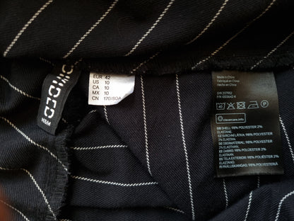 H&M miniskjørt - L