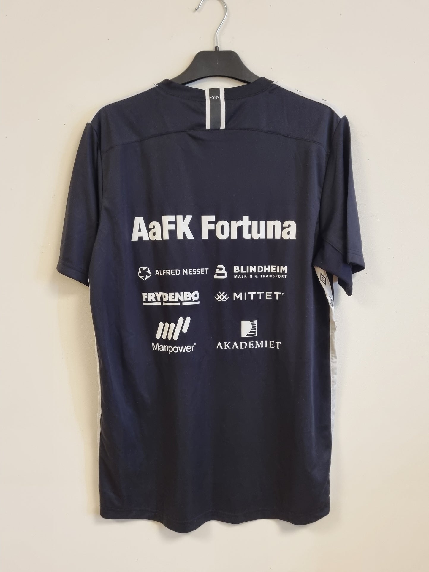 Umbro t-skjorte AAFK Fortuna - L