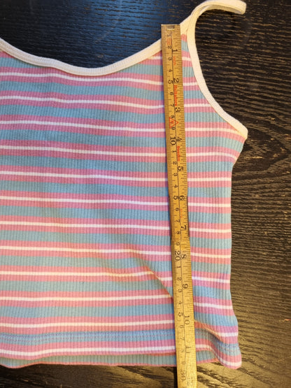 FB Sister Crop top - L