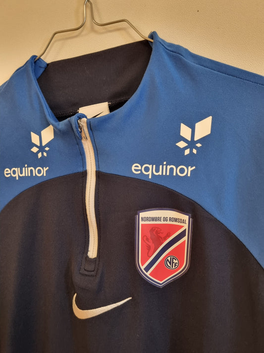 Nike treningsgenser NFF - M