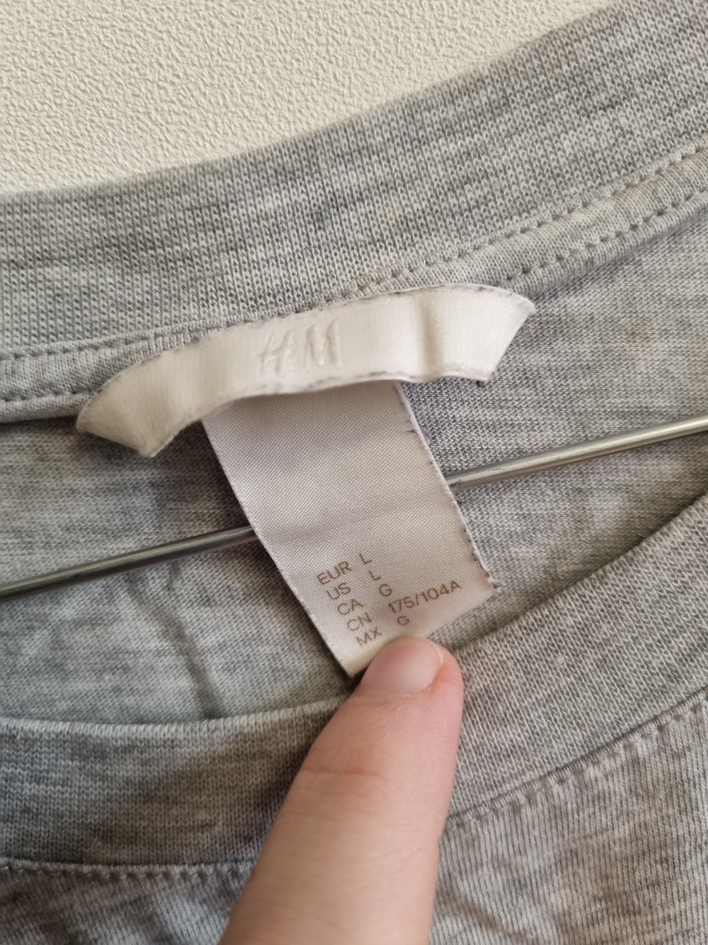 H&M T-skjorte - L