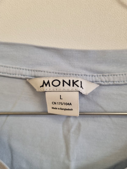 Monki t-skjorte - L