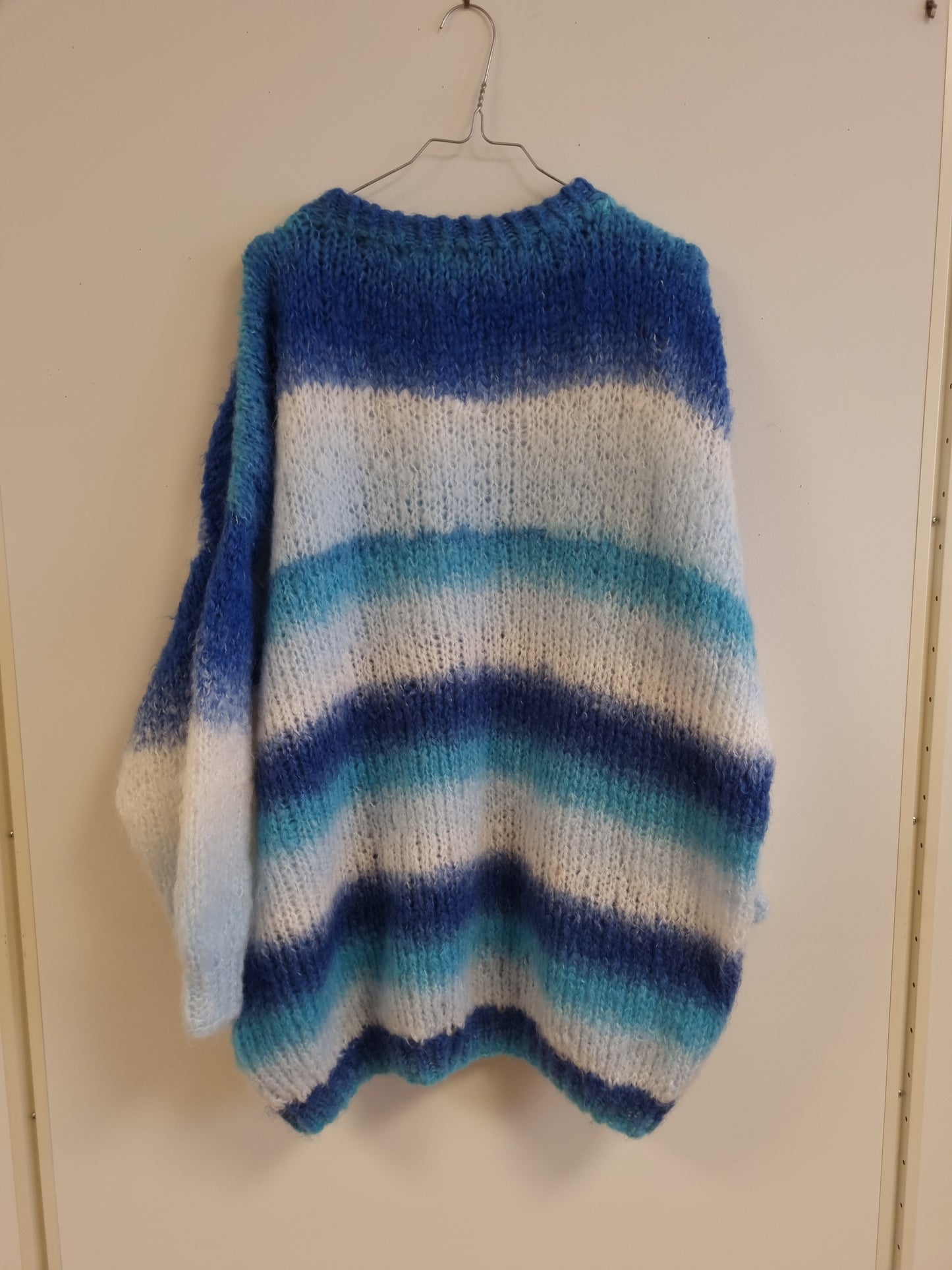 Hjemmestrikket genser L-2XL