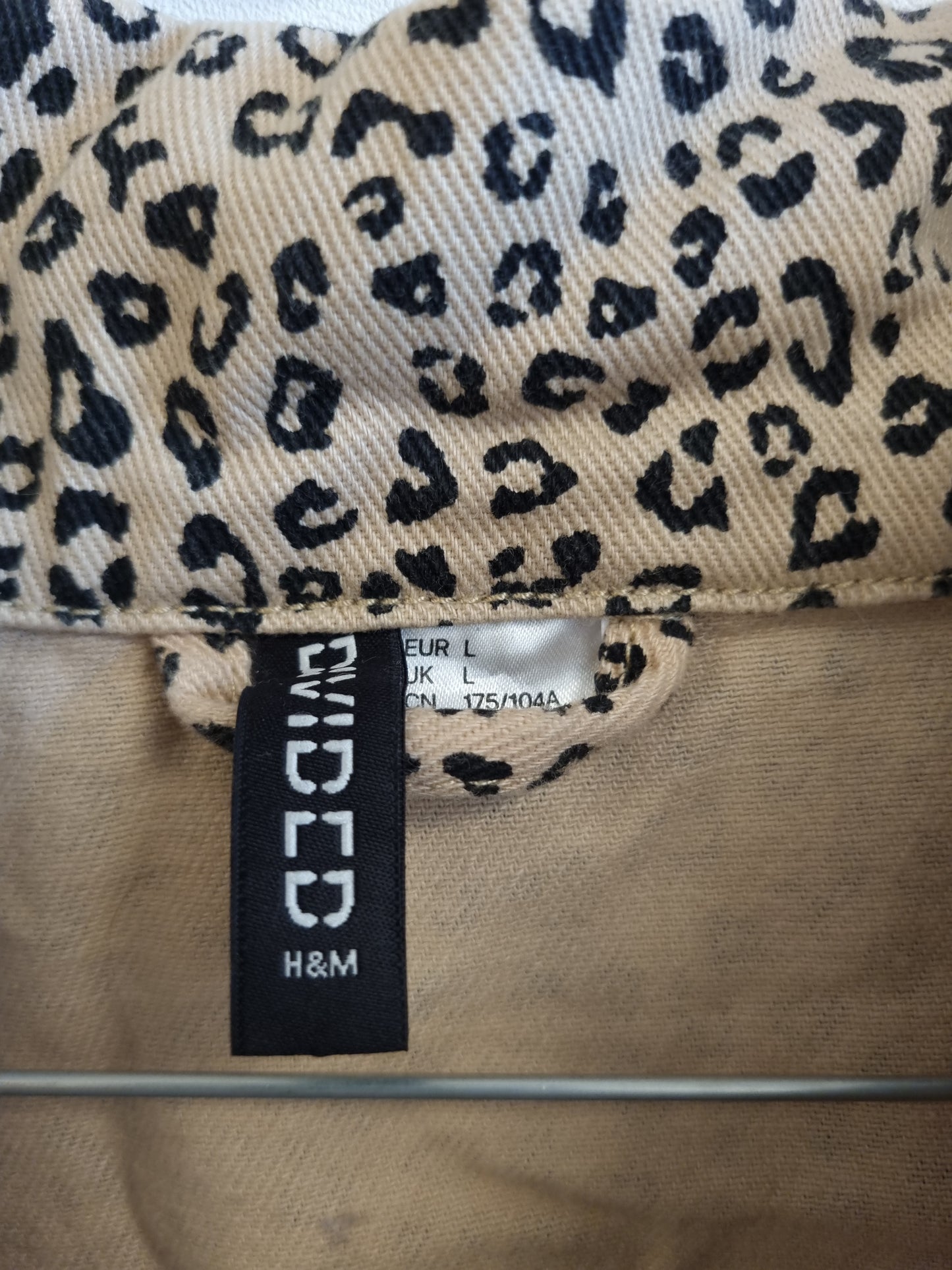 Leopardmønstret denimjakke - L